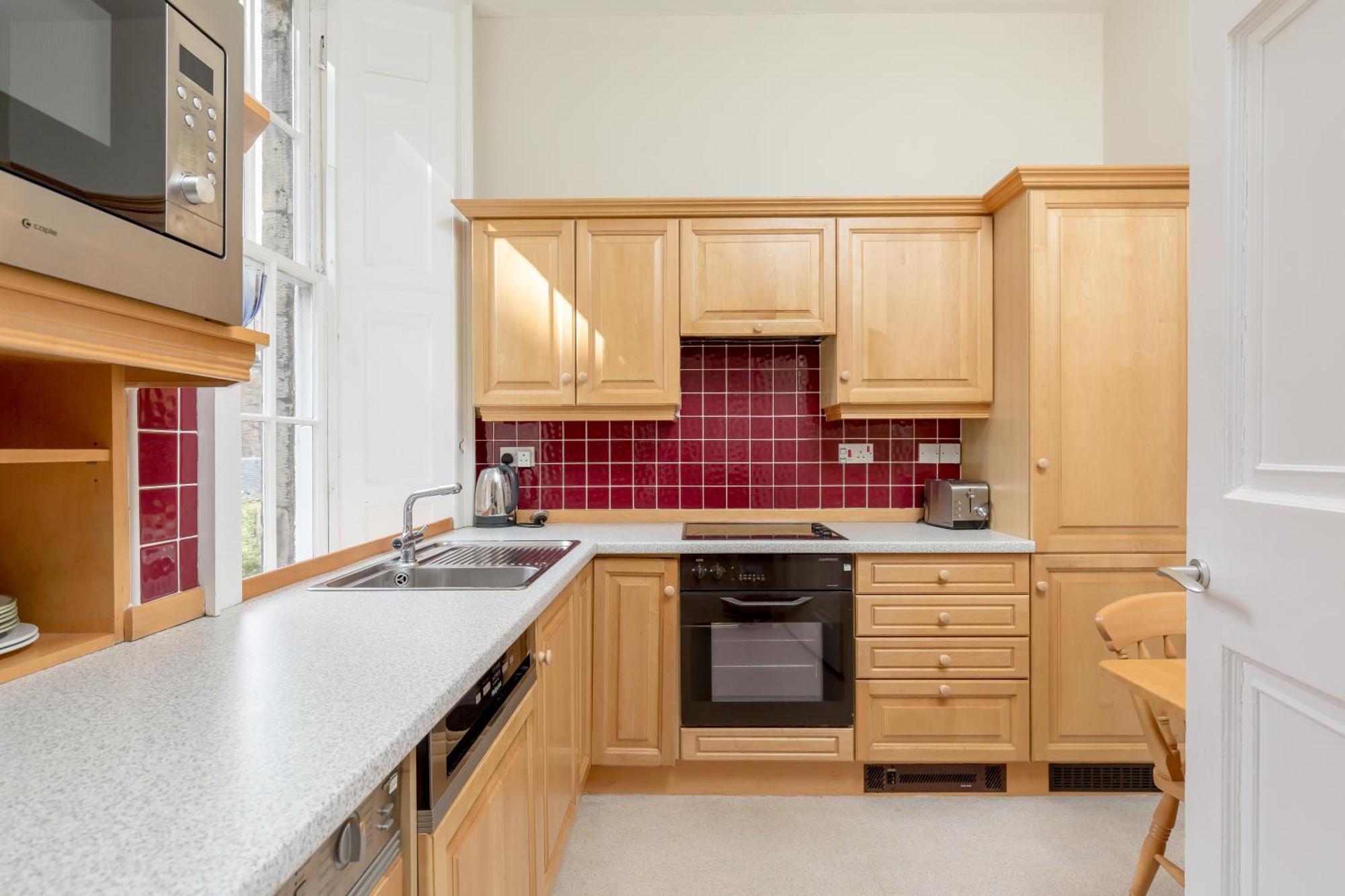 Light And Spacious 2 Bedroom Flat In Heart Of EDI Buitenkant foto
