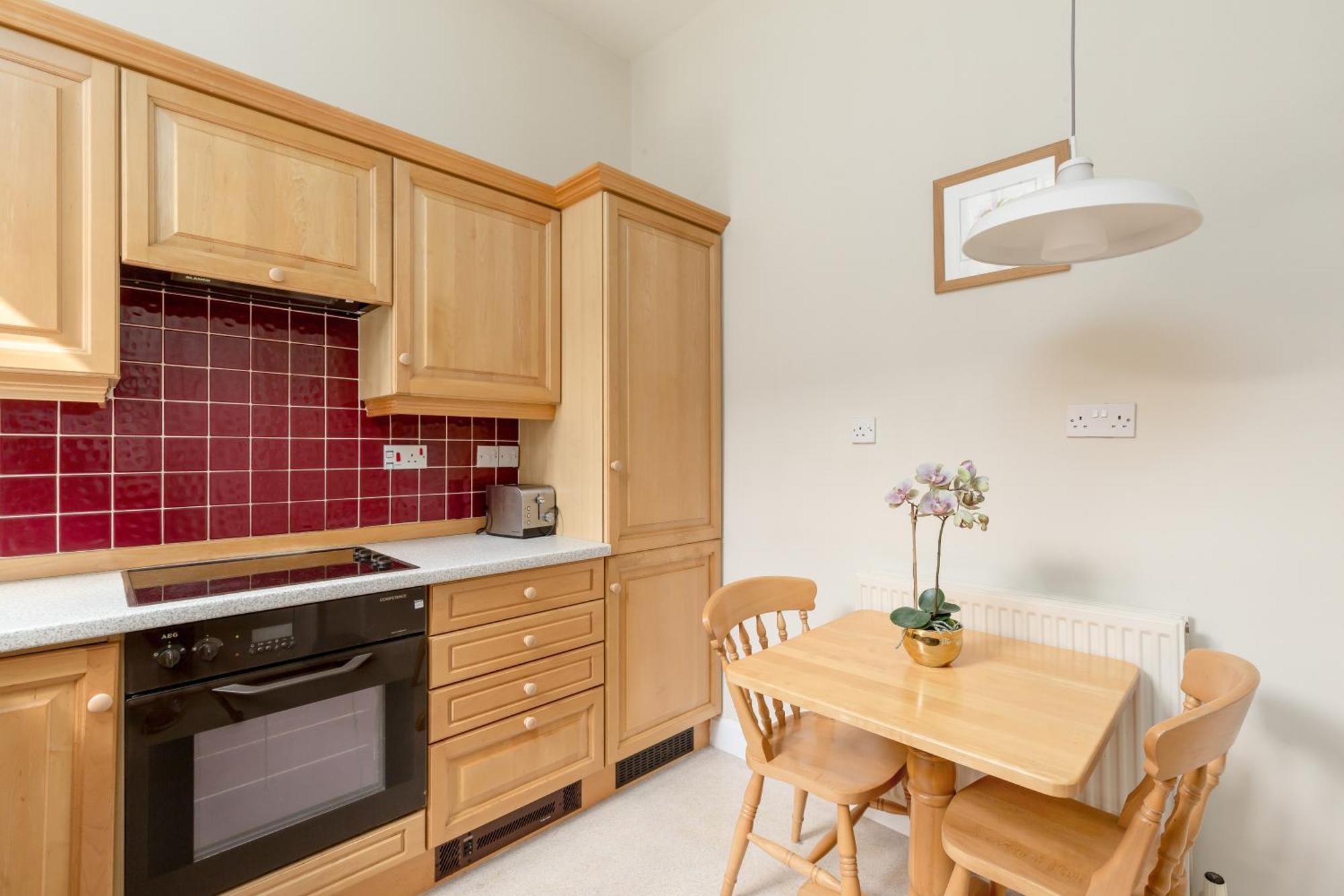 Light And Spacious 2 Bedroom Flat In Heart Of EDI Buitenkant foto